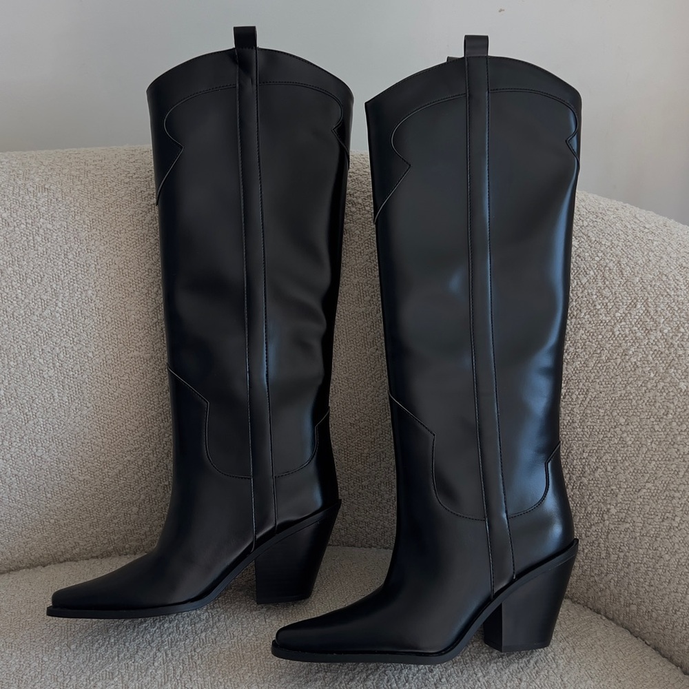 KNEE-HIGH COWBOY BOOTS